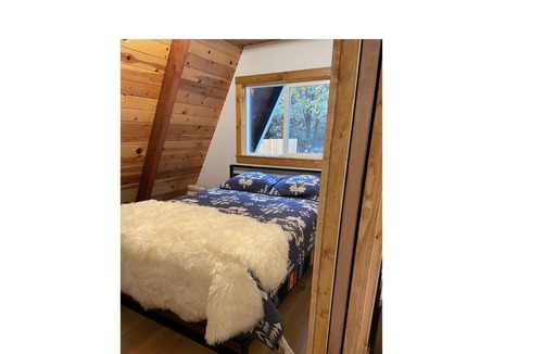 Tidewater Cabin | Beautiful, cozy A-Frame cabin right on the Alsea River!!