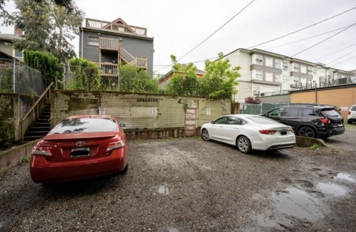 Hilltop Apartment | Beautiful Downtown Tacoma Home Unit 3