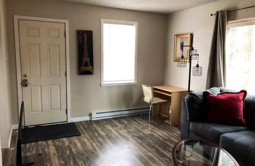 West Spokane House | Beautiful Finch Arboretum 2 Bedroom House