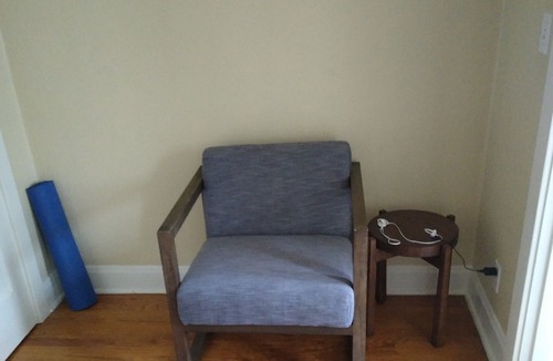 Goose Hollow Apartment | Beautiful fully furnished large corner studio downtown