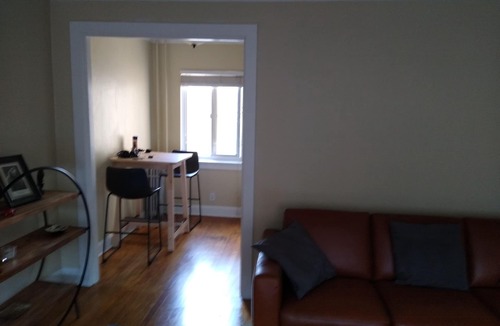 Goose Hollow Apartment | Beautiful fully furnished large corner studio downtown