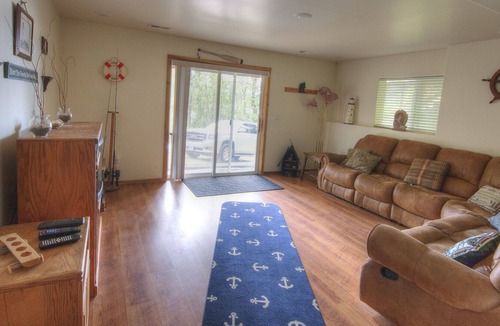 Post Falls House | Beautiful Hauser Lake / Spokane / Coeur D'Alene