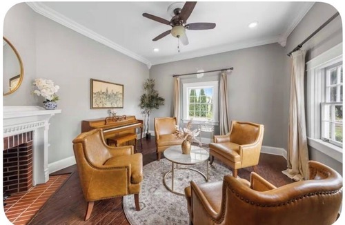 Clinton House | Beautiful Home in Historic Downtown Clinton