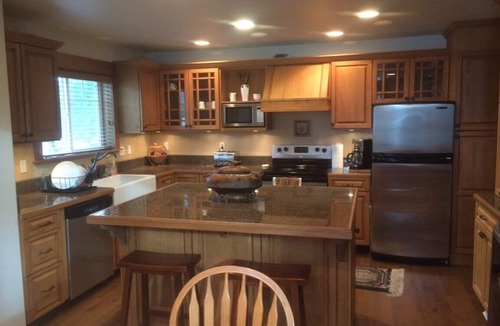 Manson House | Beautiful home on the lake! Enjoy Roses Lake in Manson, minutes from Lk Chelan!