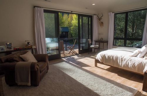 Warm Springs House | Beautiful Mountain Modern Home with well equipped kitchen. Perfect for families.