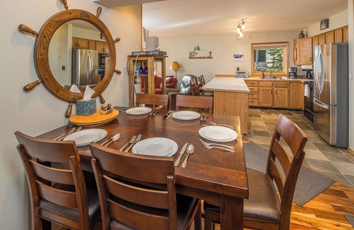 Big Sky Condo | Beautiful Mountain Views, walking distance to Big Sky Resort!