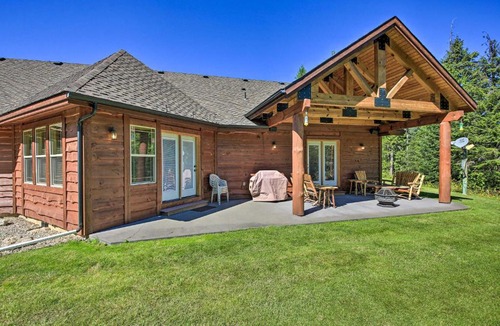 Priest River House | Beautiful Priest Lake Home on Golf Course!