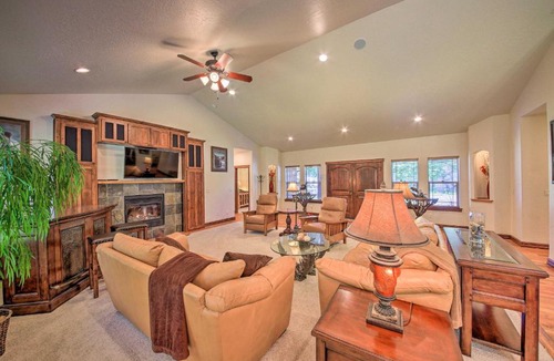 Priest River House | Beautiful Priest Lake Home on Golf Course!