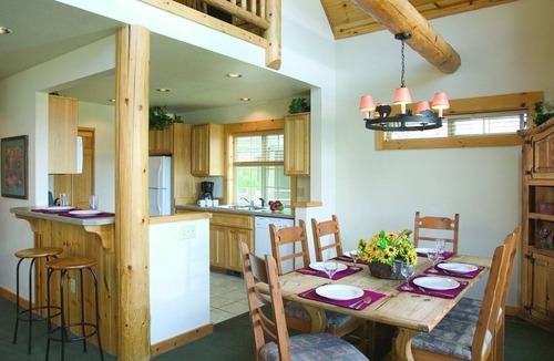 Klamath Falls Resort | Beautiful resort in the heart of it all!