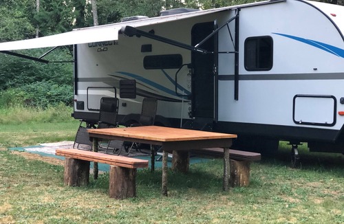 Arlington House | Beautiful RV located in the peaceful wilderness