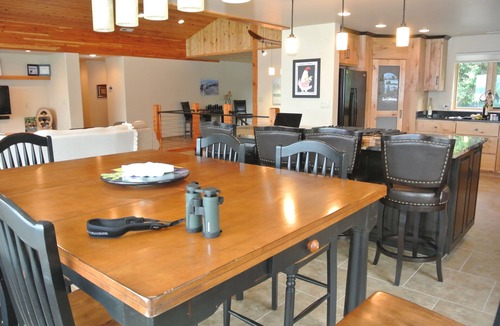 Sandpoint House | Beautiful South Sandpoint Waterfront Private Home