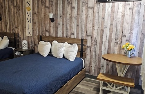 Whitehall Hotel | Beautiful spacious, pet friendly, 2 beds, 1 bath
