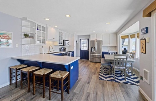 Worley House | Beautiful, updated lakefront home on Lake Coeur d’Alene - sleeps up to 8