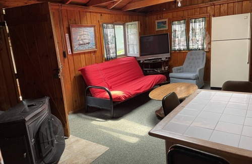Herron Cottage | Beautiful Waterfront Hubbard Lake Cottage #3