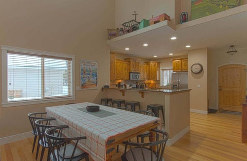 McCall House | Beautifully furnished home w/private hot tub, shuffle board and fooze bal