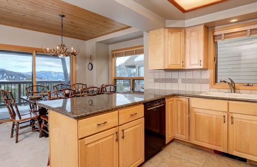 Big Sky Condo | Beaverhead Village Retreat | Walk to Big Sky Resort