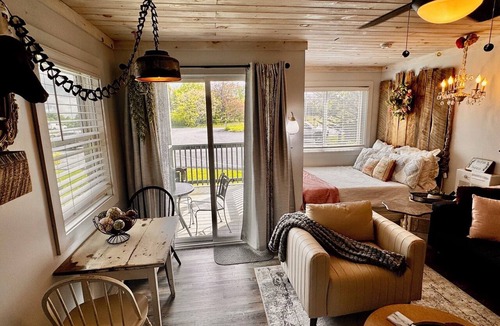 Banner Elk Apartment | Beech Mountain Studio/Midweek Escape &Trail Access