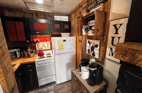 Banner Elk Apartment | Beech Mountain Studio/Midweek Escape &Trail Access