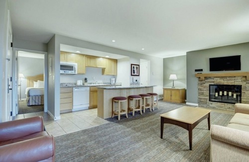 Bend Resort | Bend | Riverfront Adventure Stay | Pool + Trails