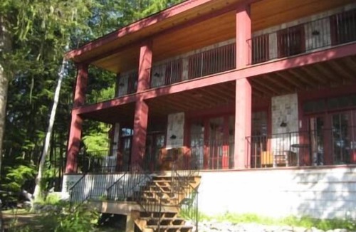 Coolin House | Best Beach in Huckleberry Bay! Step off the porch onto the beach!