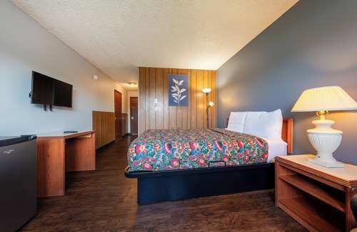 Powellhurst-Gilbert Hotel | Best Value Inn by OYO Portland OR South East