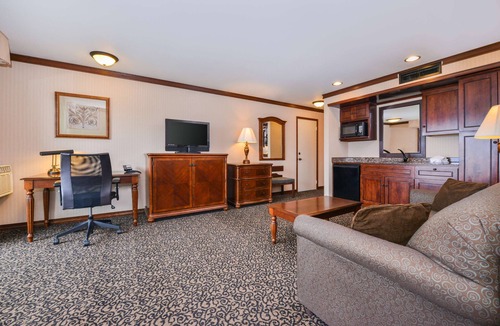 Sandpoint Hotel | Best Western Edgewater Resort