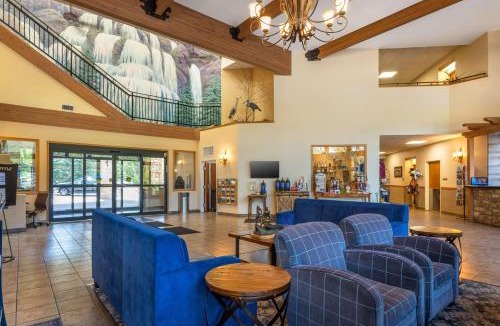 Ahsahka Hotel | Best Western Lodge at River's Edge