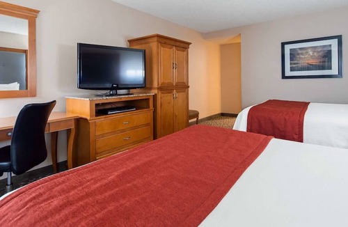 Oak Harbor Hotel | Best Western Plus Oak Harbor Hotel & Conference Center