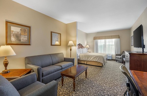 Frontier Hotel | Best Western Plus Fossil Country Inn & Suites