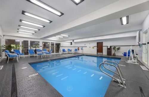 Albany Hotel | Best Western Plus Prairie Inn
