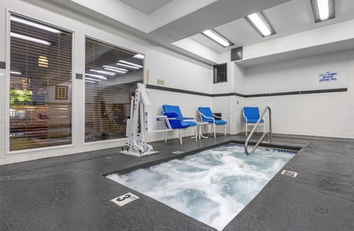 Albany Hotel | Best Western Plus Prairie Inn