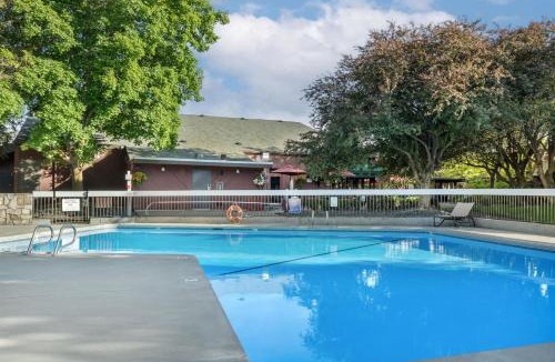 Baker City Hotel | Best Western Sunridge Inn & Conference Center