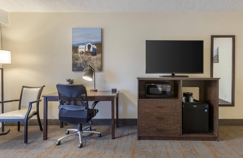 Baker City Hotel | Best Western Sunridge Inn & Conference Center