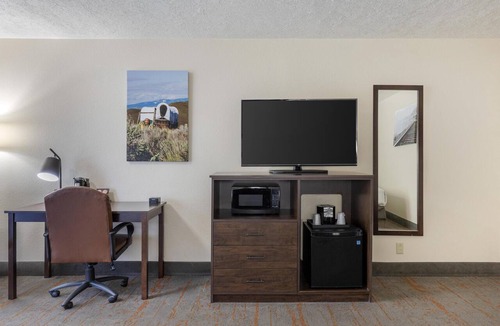 Baker City Hotel | Best Western Sunridge Inn & Conference Center