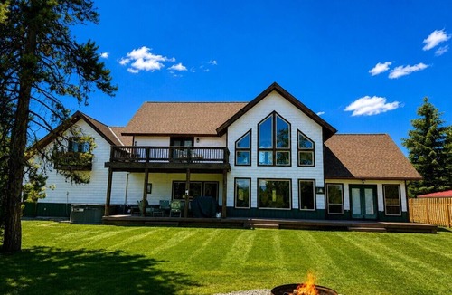 Donnelly Cabin | Big Family Cabin, 5BR + Hot Tub + Cozy Fireplaces