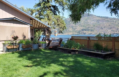 Sandpoint House | Big home on Lake Pend Oreille ranch in Sandpoint