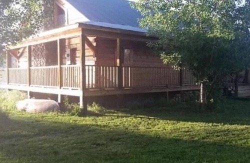 Thermopolis Cabin | Big Horn River cabin 1 and 2