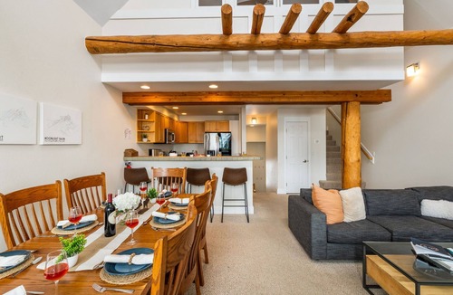 Saddle Ridge Condo | Big Sky Gem - Ski-in/out + Private Hot Tub + Views