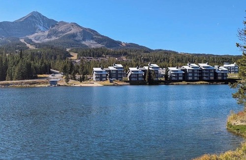 Big Horn Condo | Big Sky Lake Condominiums - centrally located to Big Sky Ski Resort!
