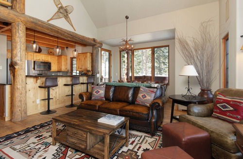 Big Sky Ski Chalet | Big Sky Vacation Rentals: MMH 44 Cowboy Heaven