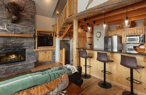 Big Sky Ski Chalet | Big Sky Vacation Rentals: MMH 44 Cowboy Heaven