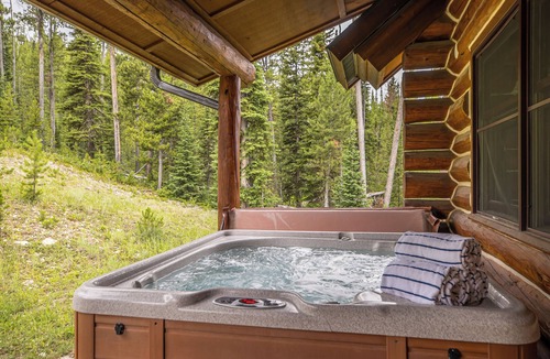 Powder Ridge Cabin | Big Sky Vacation Rentals: PR Rosebud 10