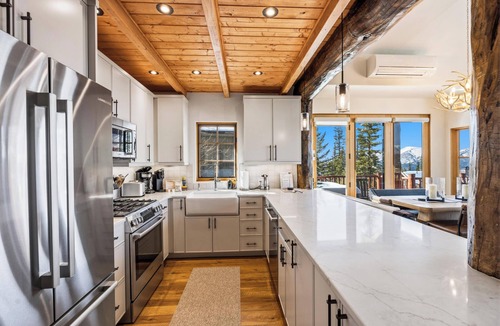 Big Sky Ski Chalet | Big Sky Vacation Rentals: MMH 7 Derringer