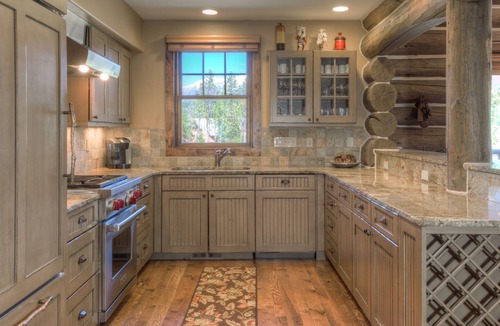Powder Ridge Cabin | Big Sky Vacation Rentals: PR Manitou 13