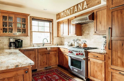 Powder Ridge Cabin | Big Sky Vacation Rentals: PR Oglala 9