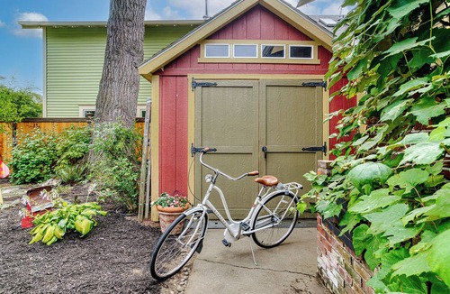 Brooklyn House | Bike'N'Roll Craftsman + Two Free Bikes!