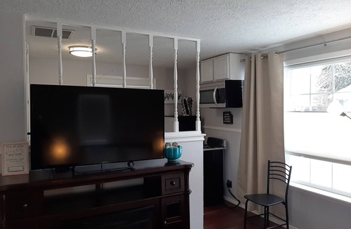 West Bench Apartment | Birdhouse Apartment