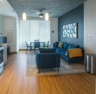 Birmingham Apartment | Birmingham Stay 2BR with Rooftop Amenities