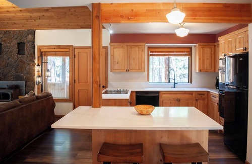 Black Butte Ranch House | Black Butte Ranch South Meadow 098