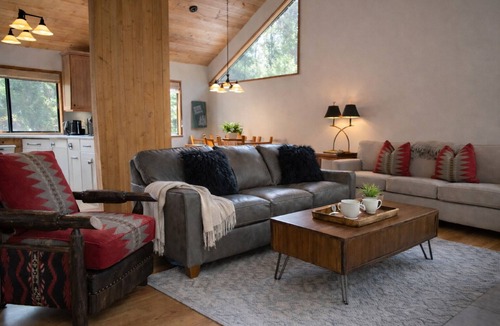 Black Butte Ranch House | Black Butte Ranch House 007